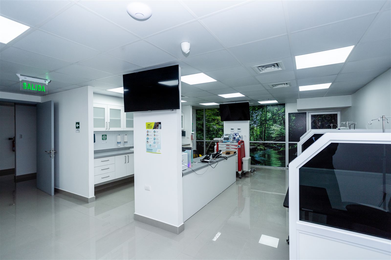Sala de quimioterapia de Oncocentro en Valdivia
